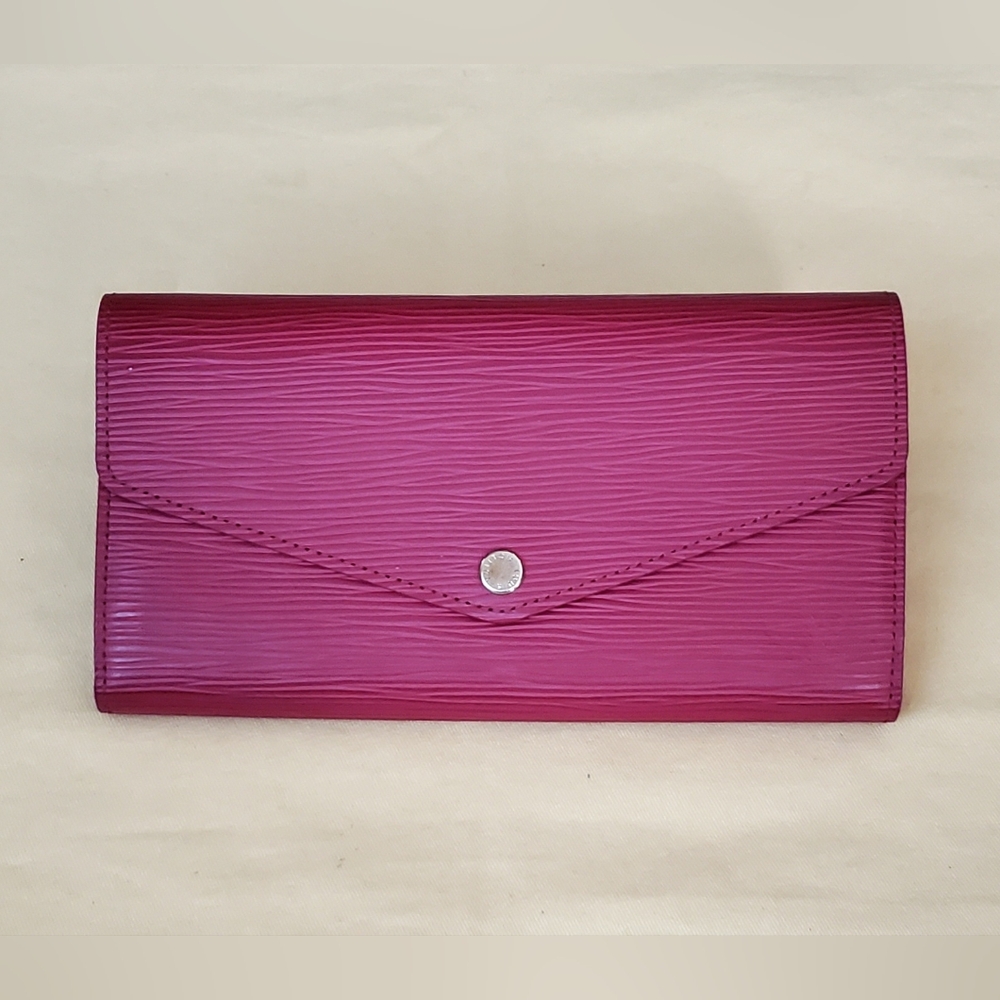 Louis Vuitton Pink Epi Sarah Wallet